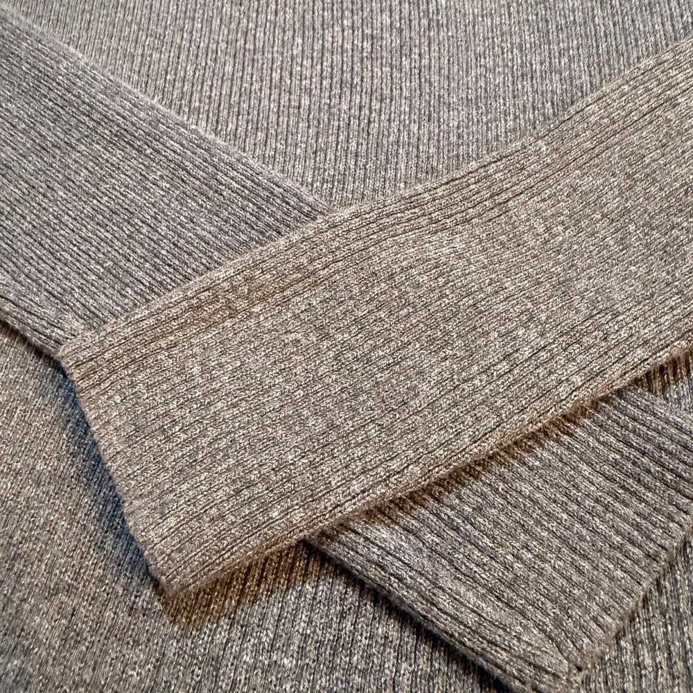 Amazon Essentials Lightweight Turtleneck Gray Siz… - image 3